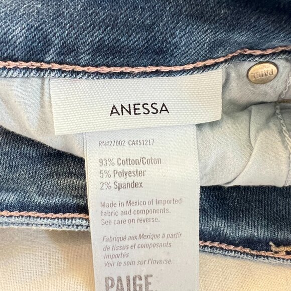 Paige Anessa Cropped Jeans Size 26 Raw Hem Medium Wash - Picture 3 of 9
